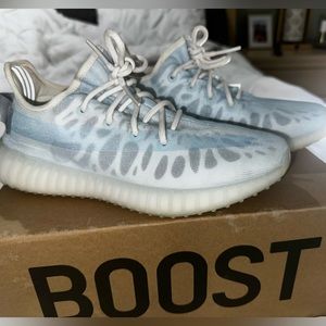 Brand: Yeezy   Color-mono ice   Size: 6 1/2